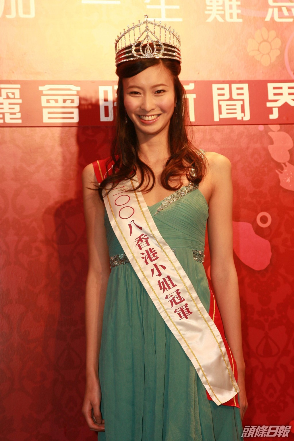 張舒雅是當年的大熱佳麗。